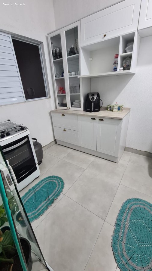 Casa para alugar com 2 quartos, 65m² - Foto 10
