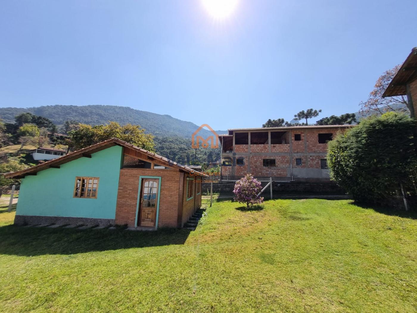 Chácara à venda com 5 quartos, 1550m² - Foto 2