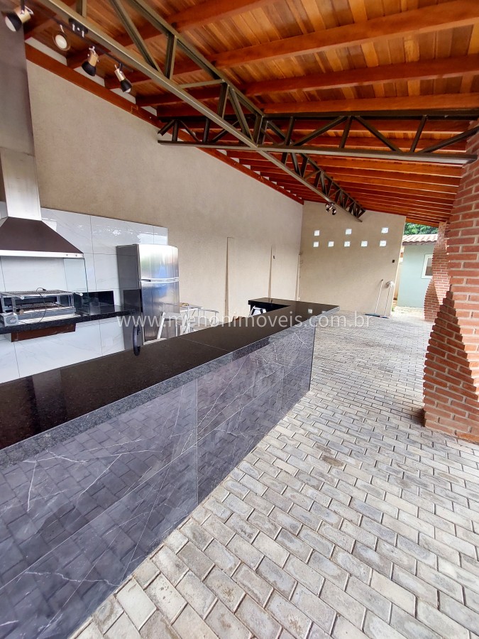 Casa à venda com 2 quartos, 500m² - Foto 1