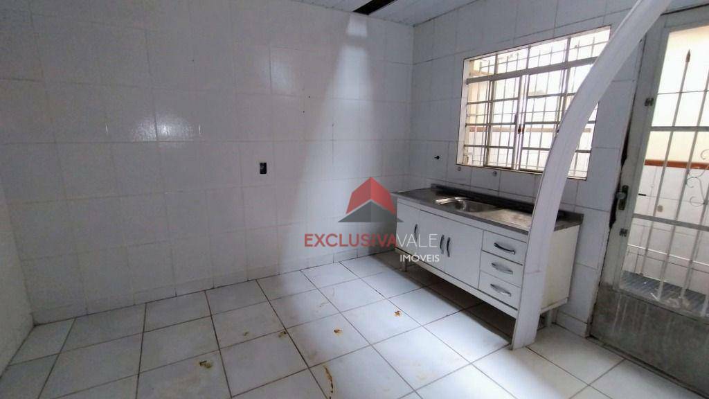 Casa à venda e aluguel com 5 quartos, 282m² - Foto 13