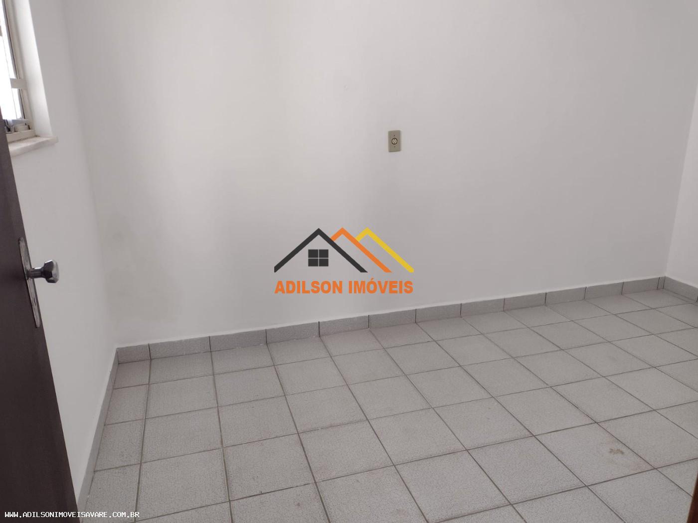 Casa para alugar com 5 quartos, 300m² - Foto 15