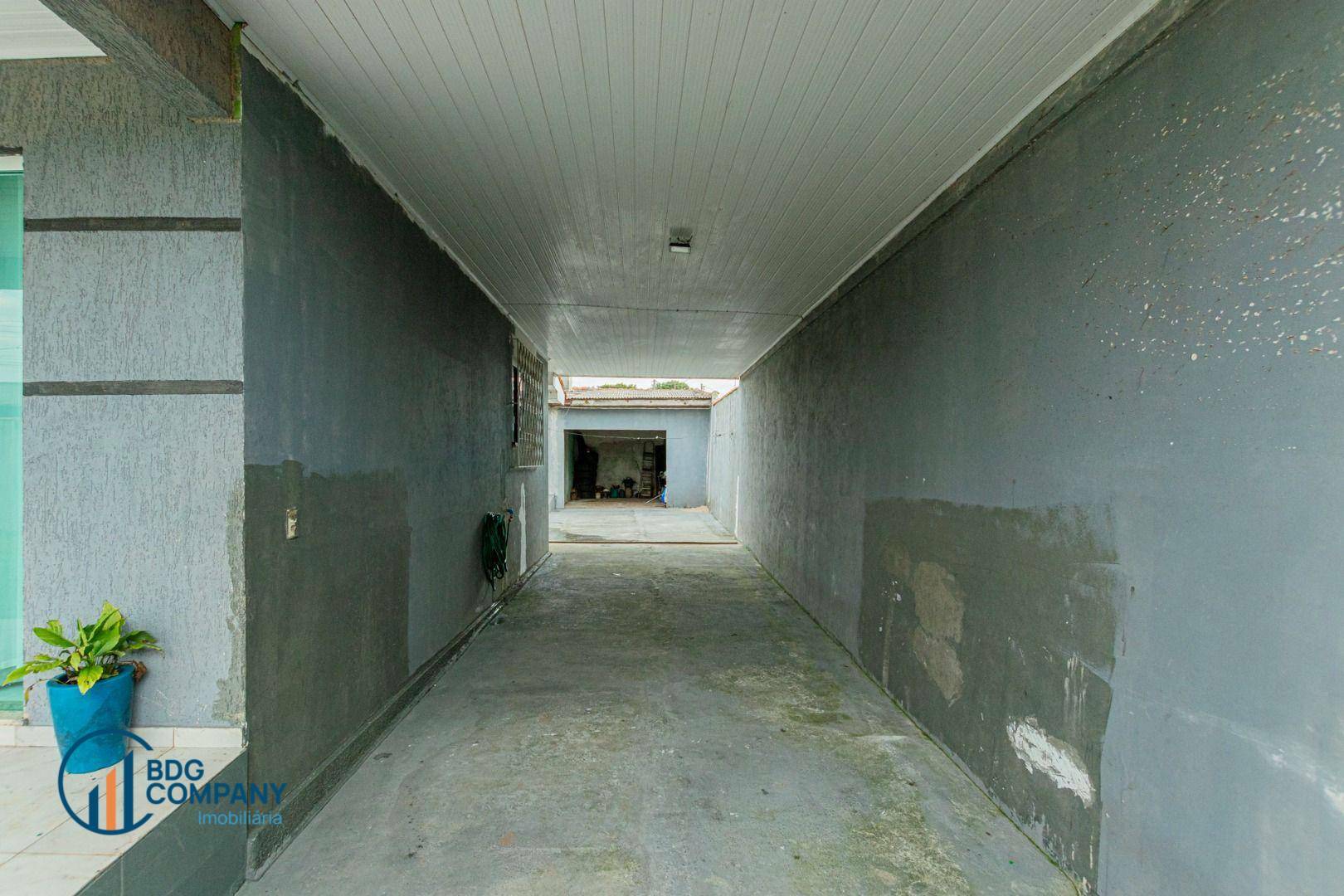 Casa à venda com 4 quartos, 220m² - Foto 25