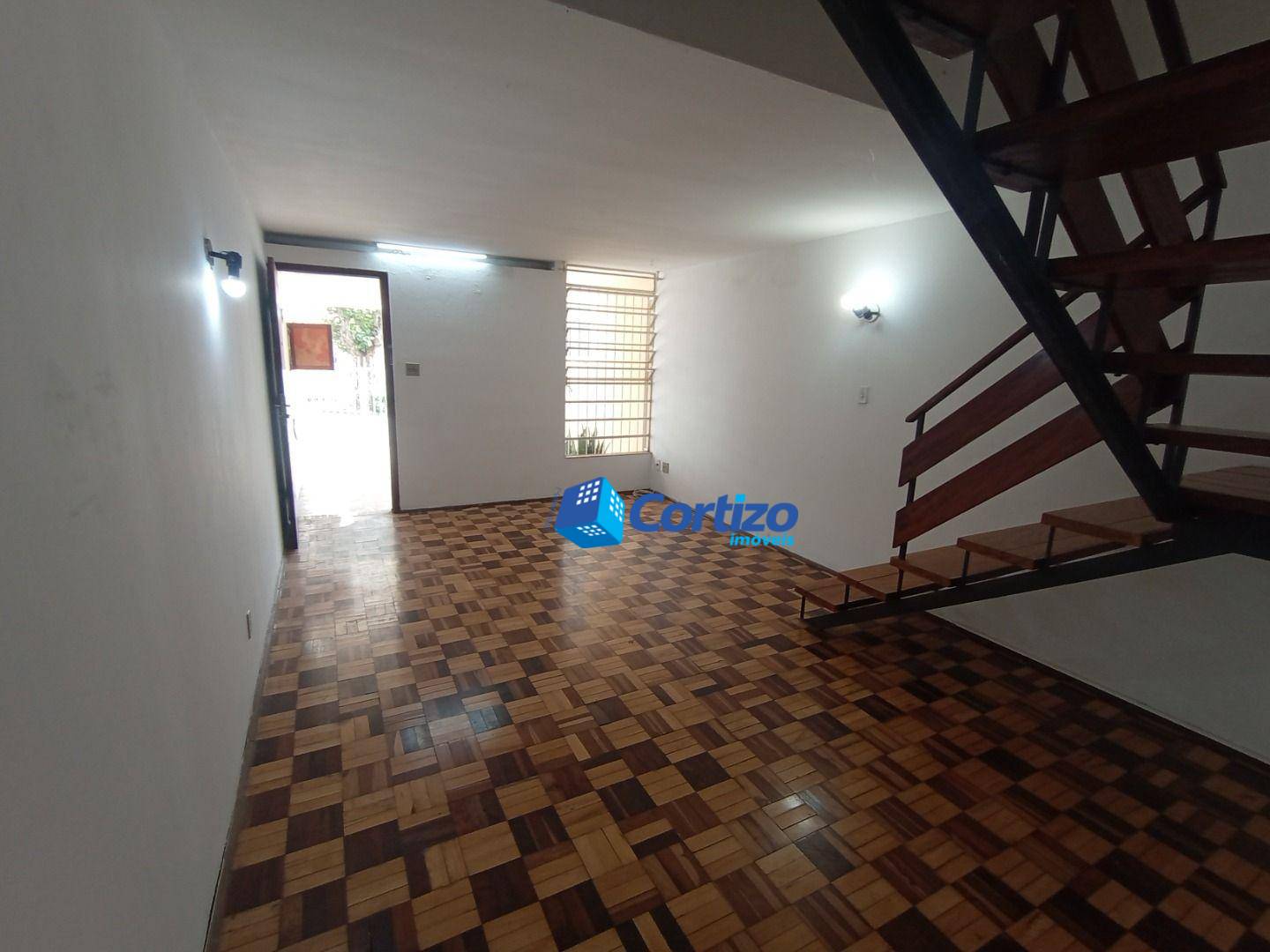 Casa para alugar com 2 quartos, 100m² - Foto 5