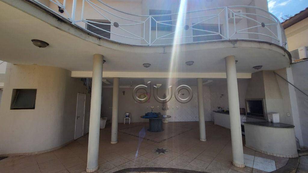 Casa para alugar com 7 quartos, 382m² - Foto 28