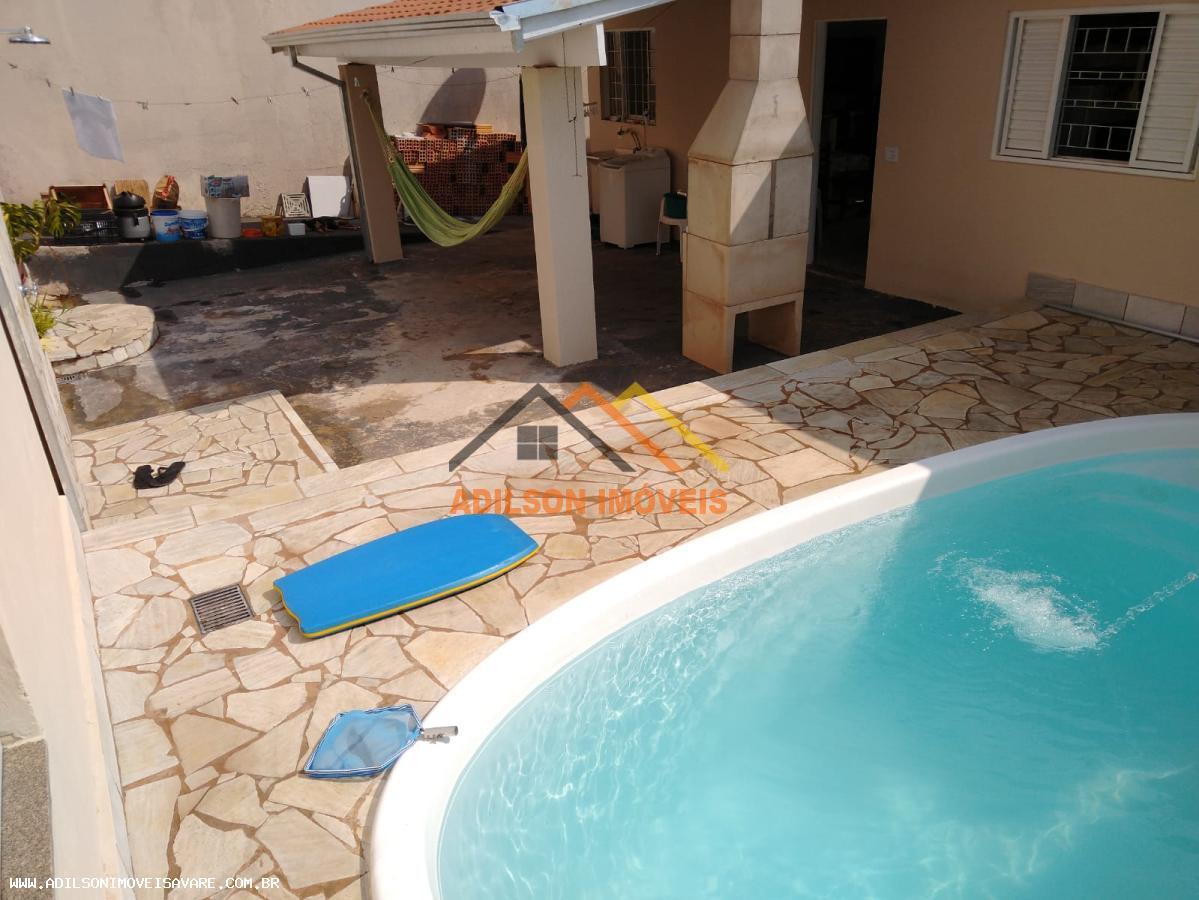 Casa à venda com 4 quartos, 155m² - Foto 3