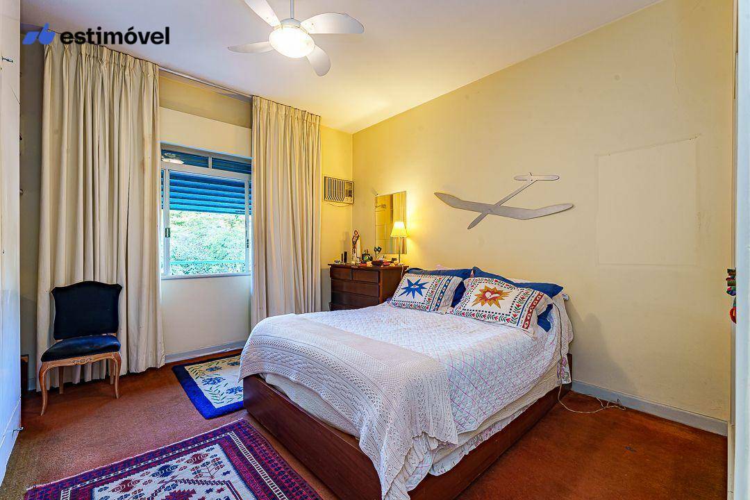 Casa à venda com 3 quartos, 320m² - Foto 3