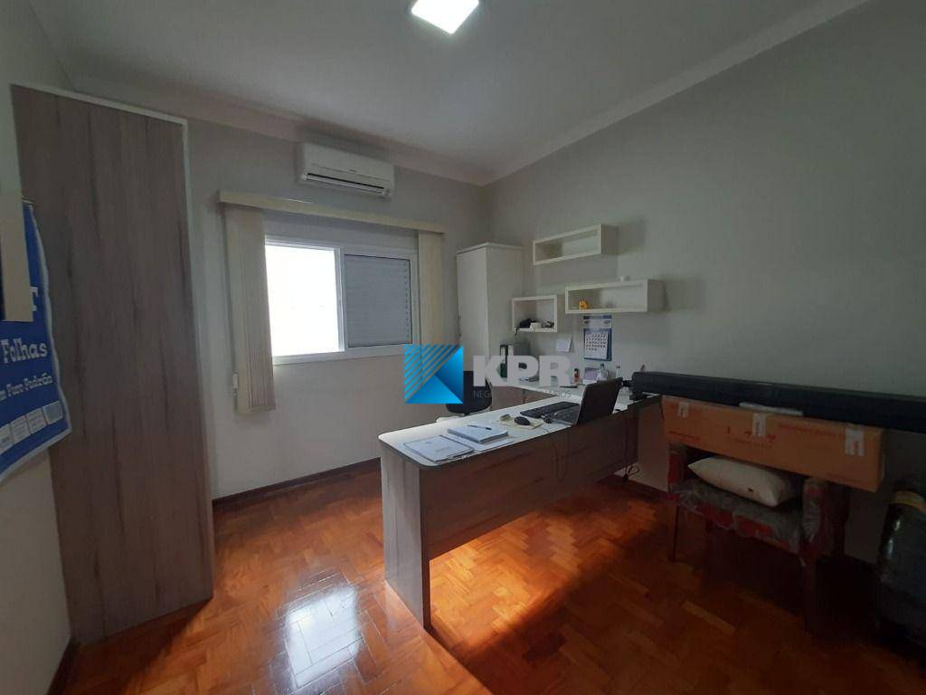 Casa à venda com 3 quartos, 224m² - Foto 30
