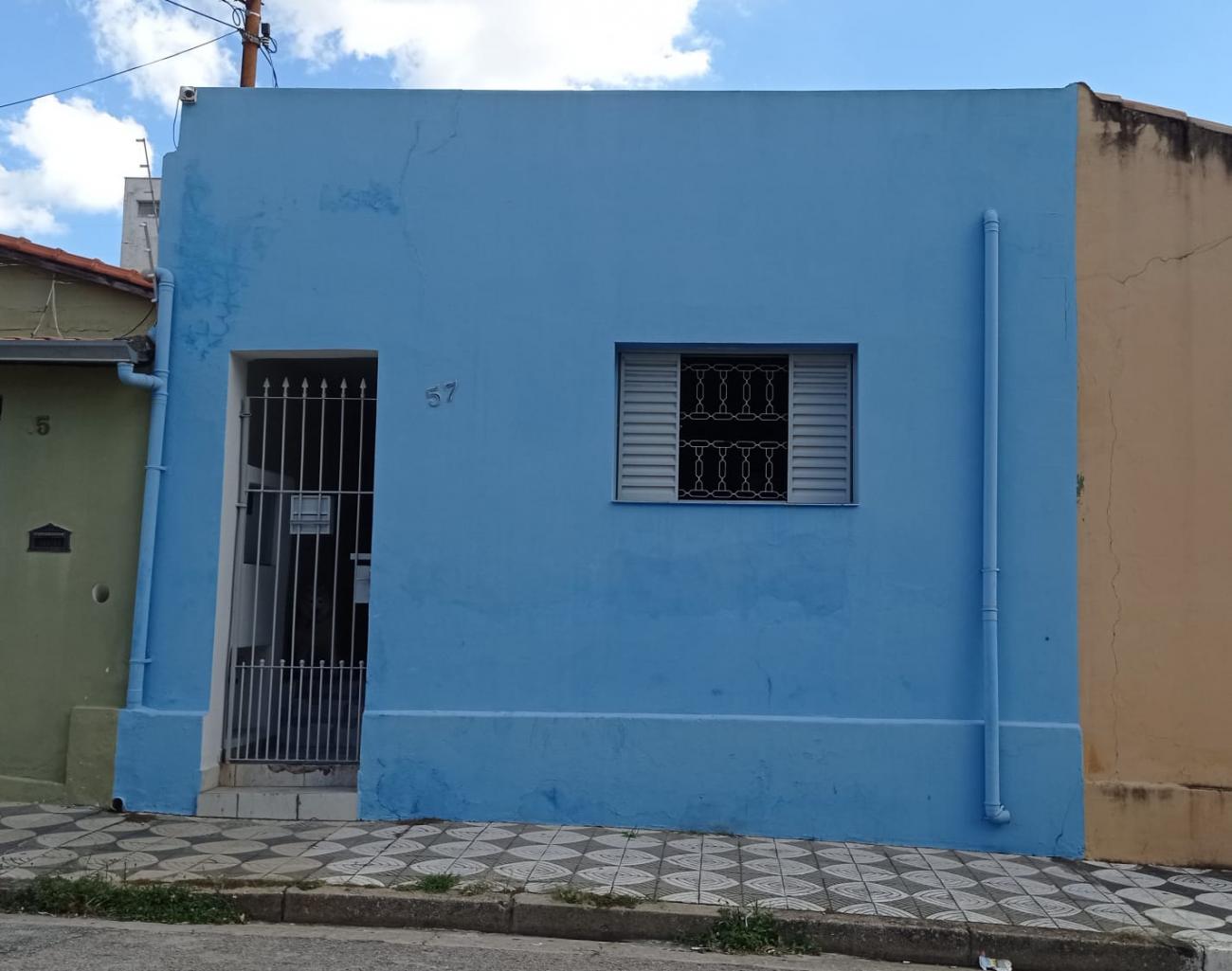Casa à venda com 2 quartos, 96m² - Foto 1