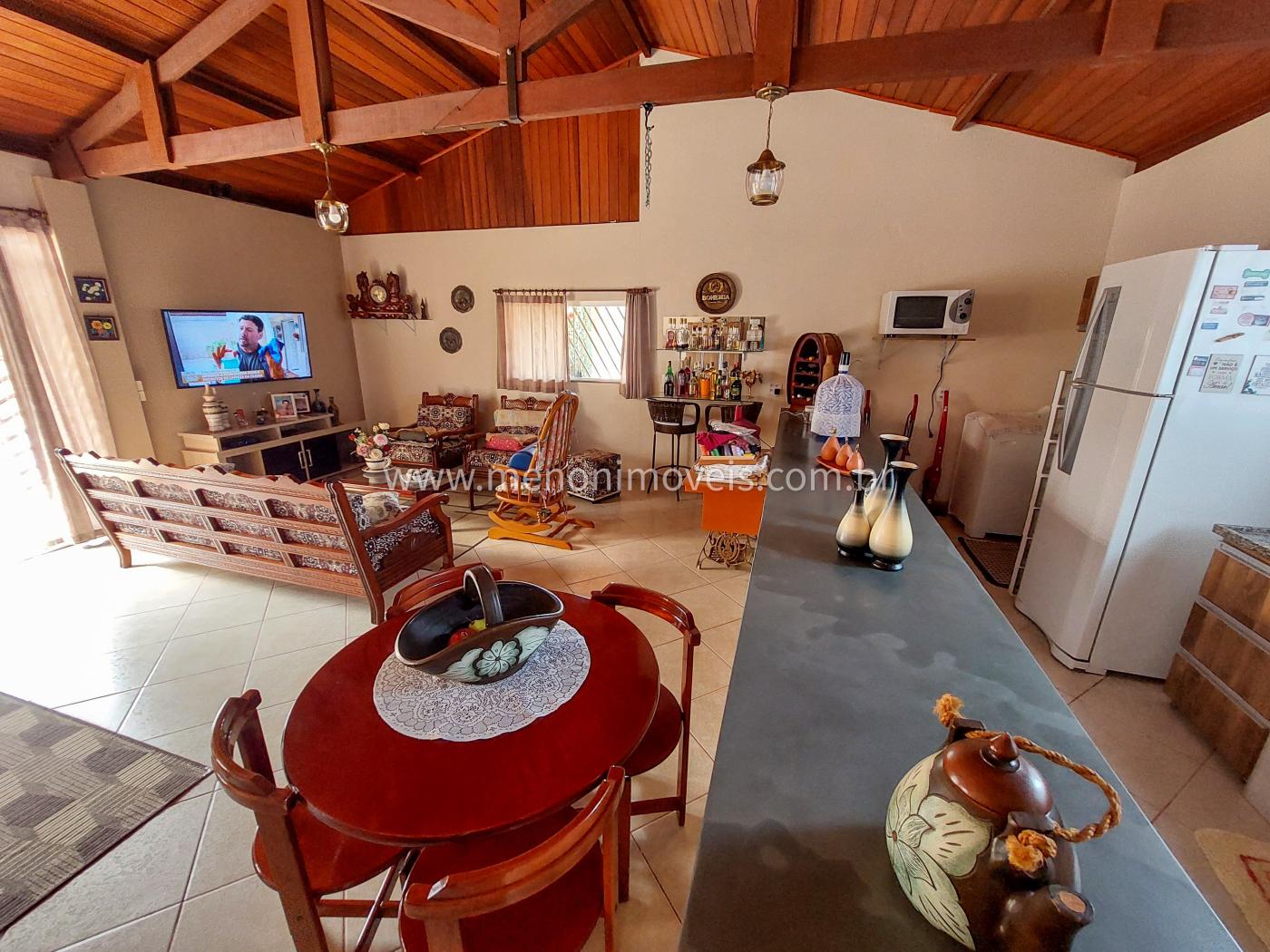 Chácara à venda com 2 quartos, 1350m² - Foto 4