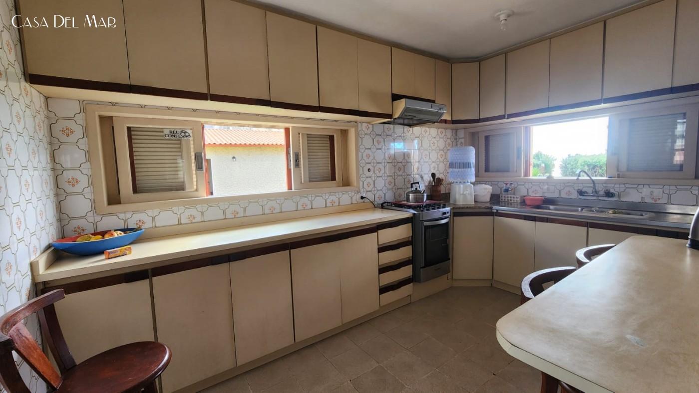 Casa à venda com 7 quartos, 340m² - Foto 26