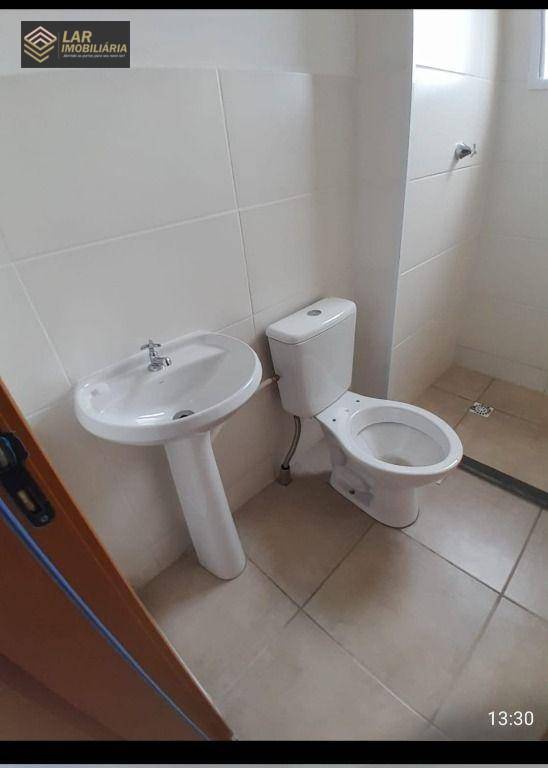 Apartamento à venda com 2 quartos, 42m² - Foto 4