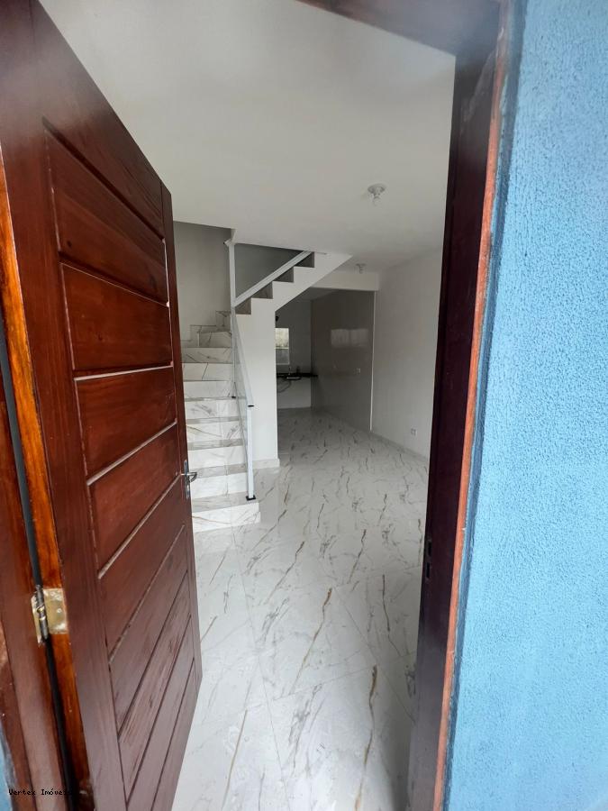 Sobrado à venda com 2 quartos, 4m² - Foto 3