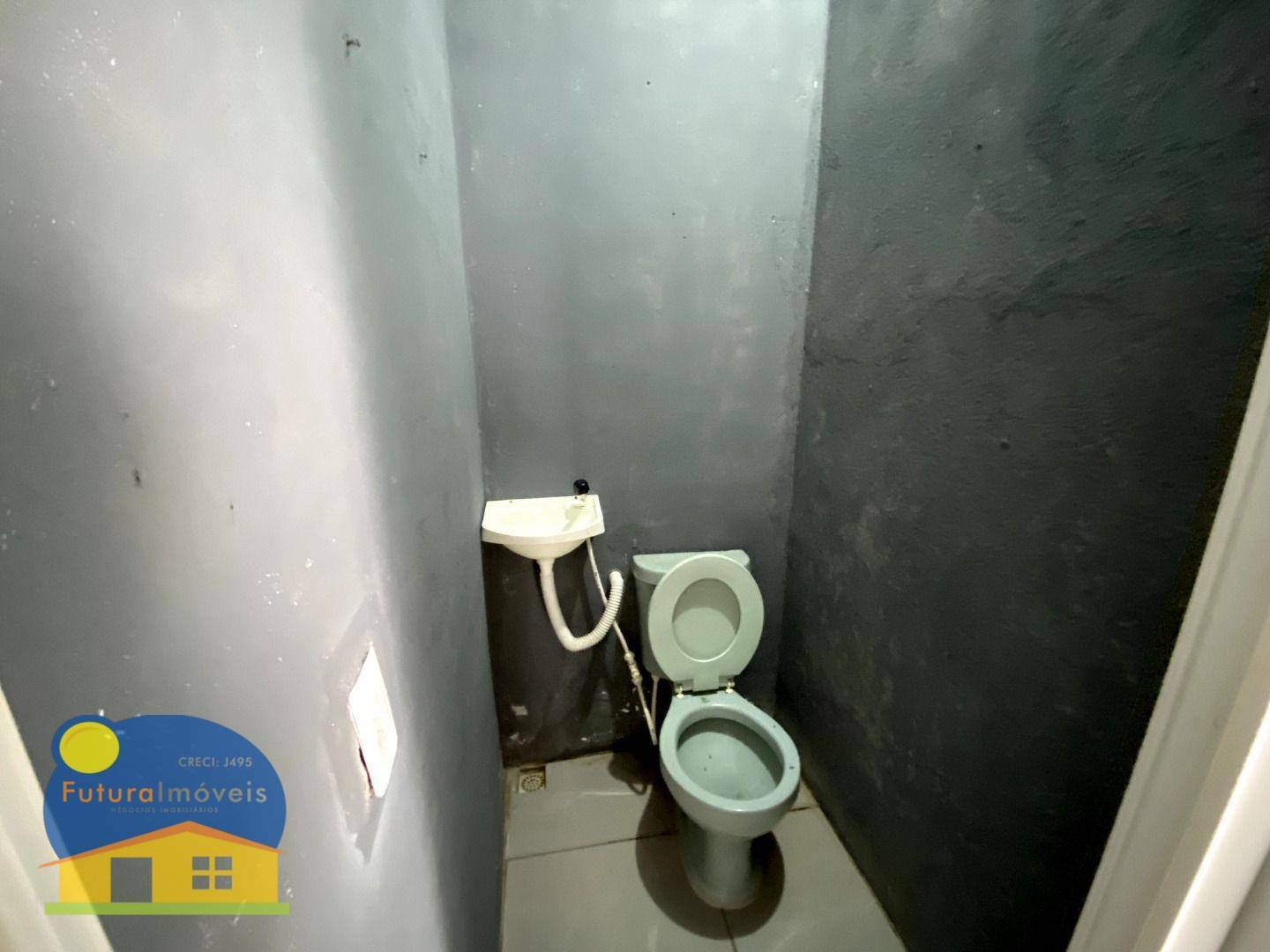 Casa à venda com 3 quartos, 60m² - Foto 8