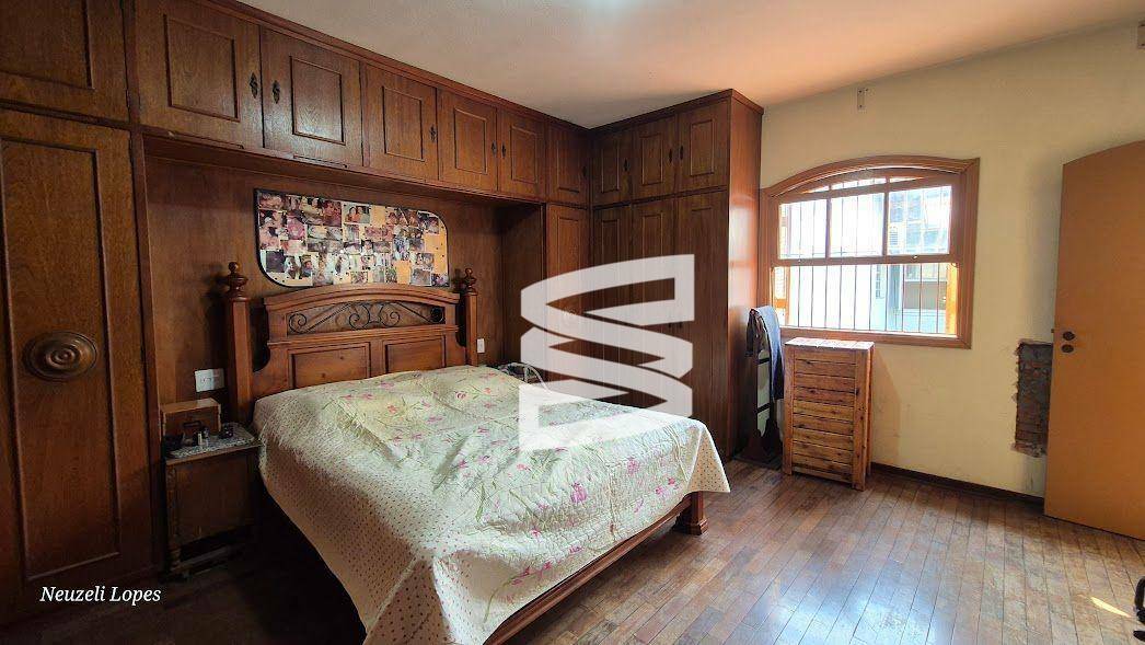 Casa à venda com 3 quartos, 349m² - Foto 23