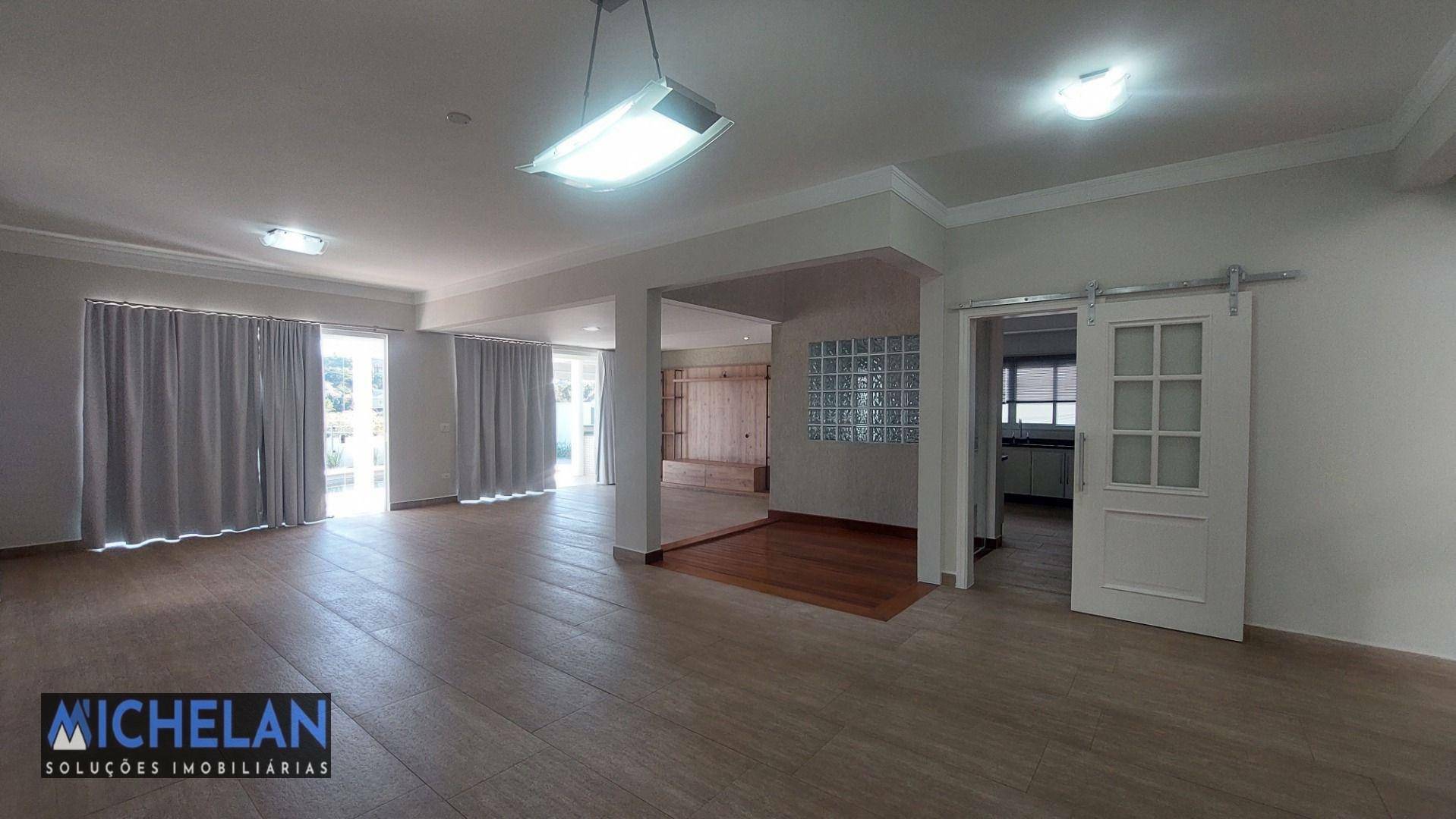 Casa de Condomínio para alugar com 3 quartos, 348m² - Foto 3