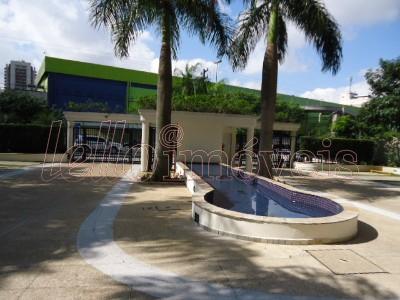 Apartamento para alugar com 3 quartos, 107m² - Foto 8