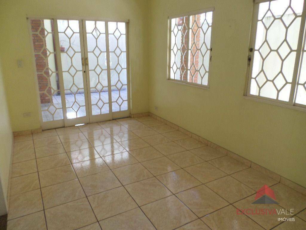 Casa à venda com 5 quartos, 162m² - Foto 11