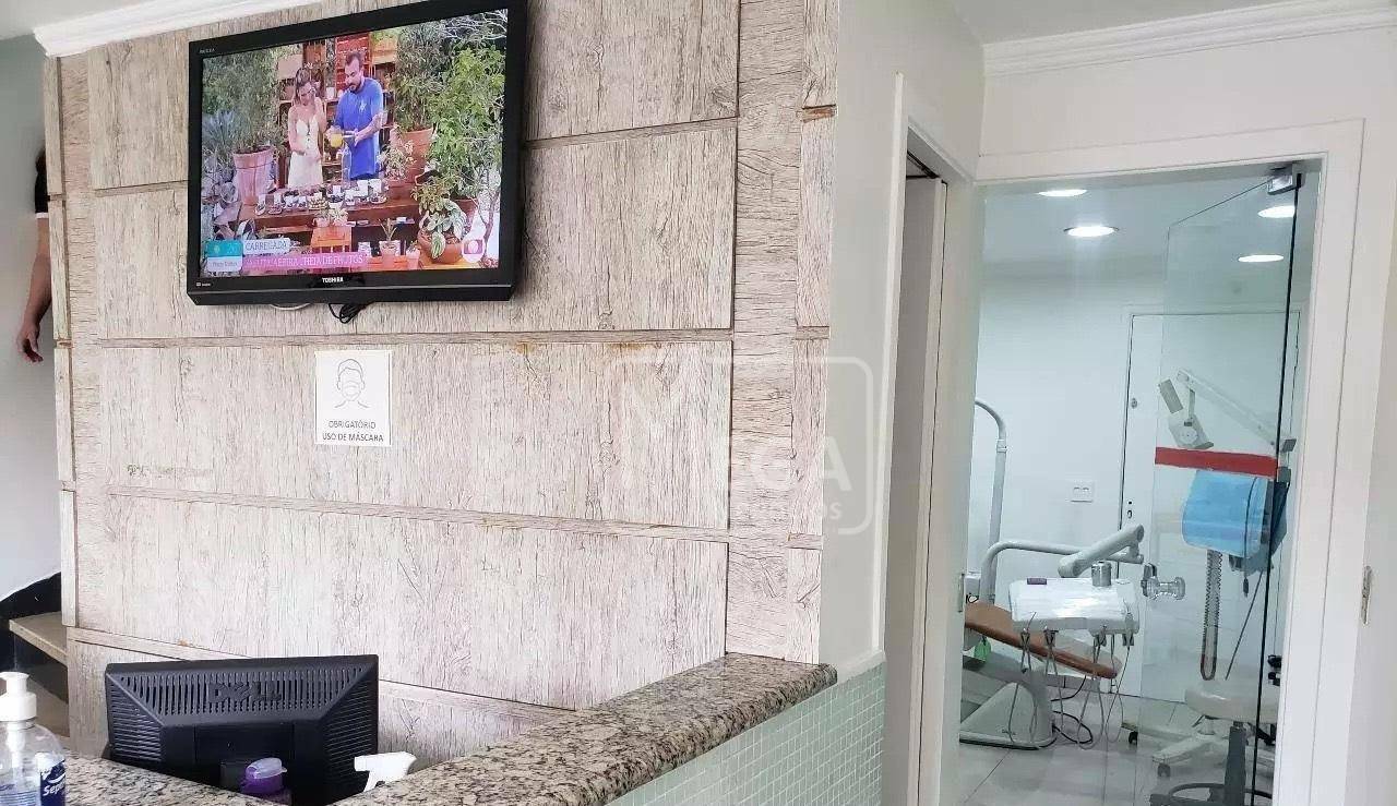 Casa à venda com 2 quartos, 160m² - Foto 3