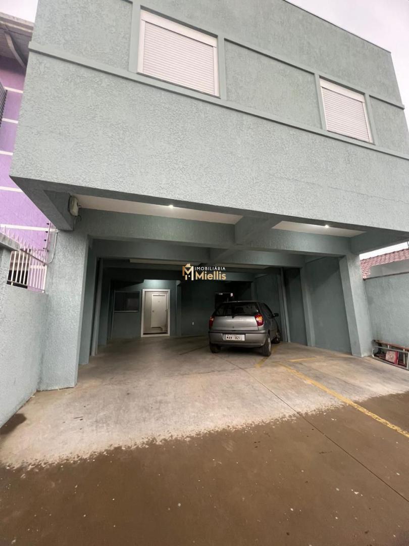 Apartamento à venda com 1 quarto, 42m² - Foto 2