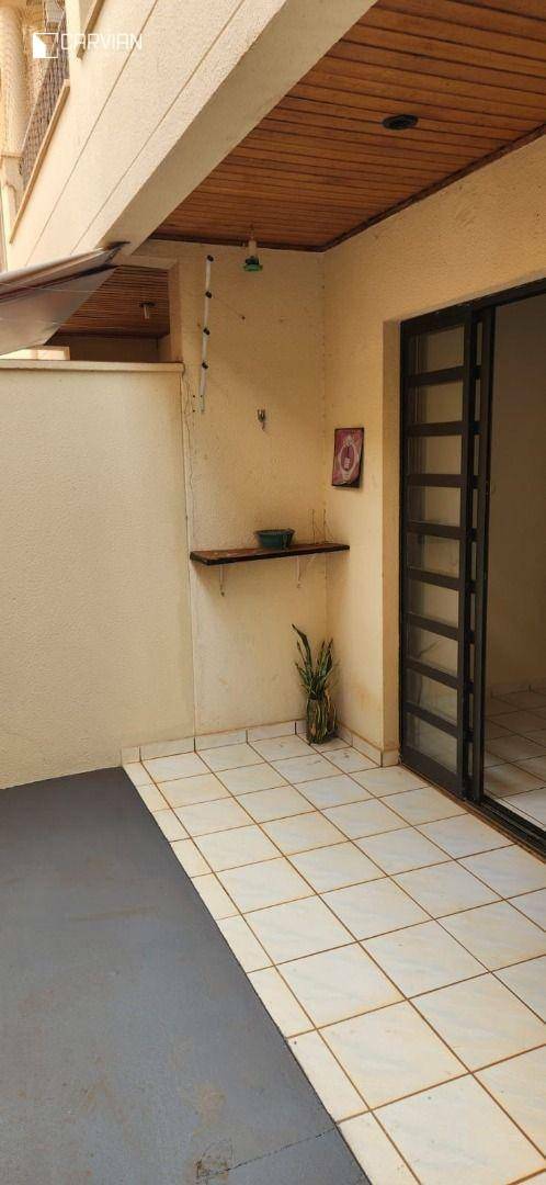 Apartamento à venda com 3 quartos, 93m² - Foto 1