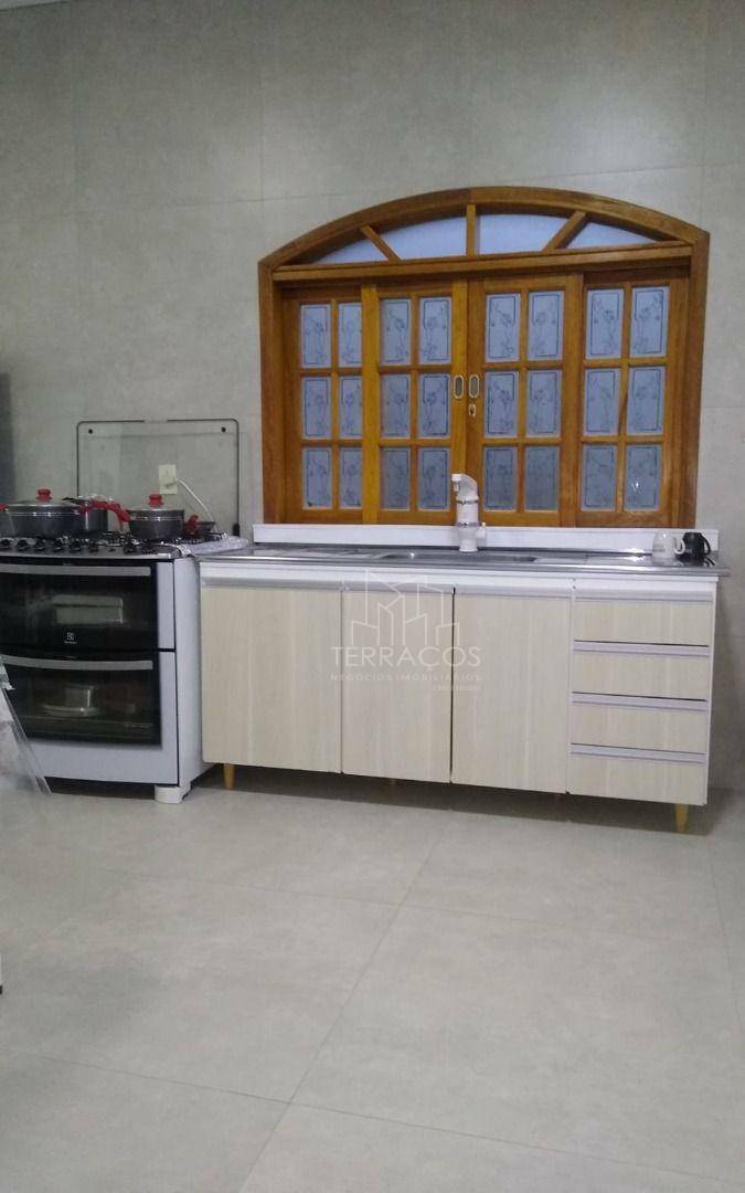 Chácara à venda com 4 quartos, 650m² - Foto 13