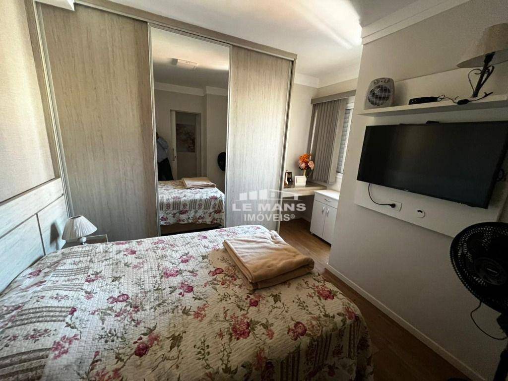 Apartamento para alugar com 2 quartos, 68m² - Foto 19