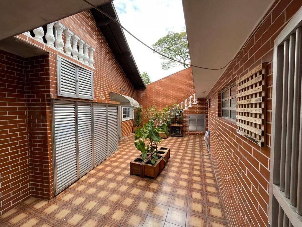 Chácara à venda com 3 quartos, 300M2 - Foto 13