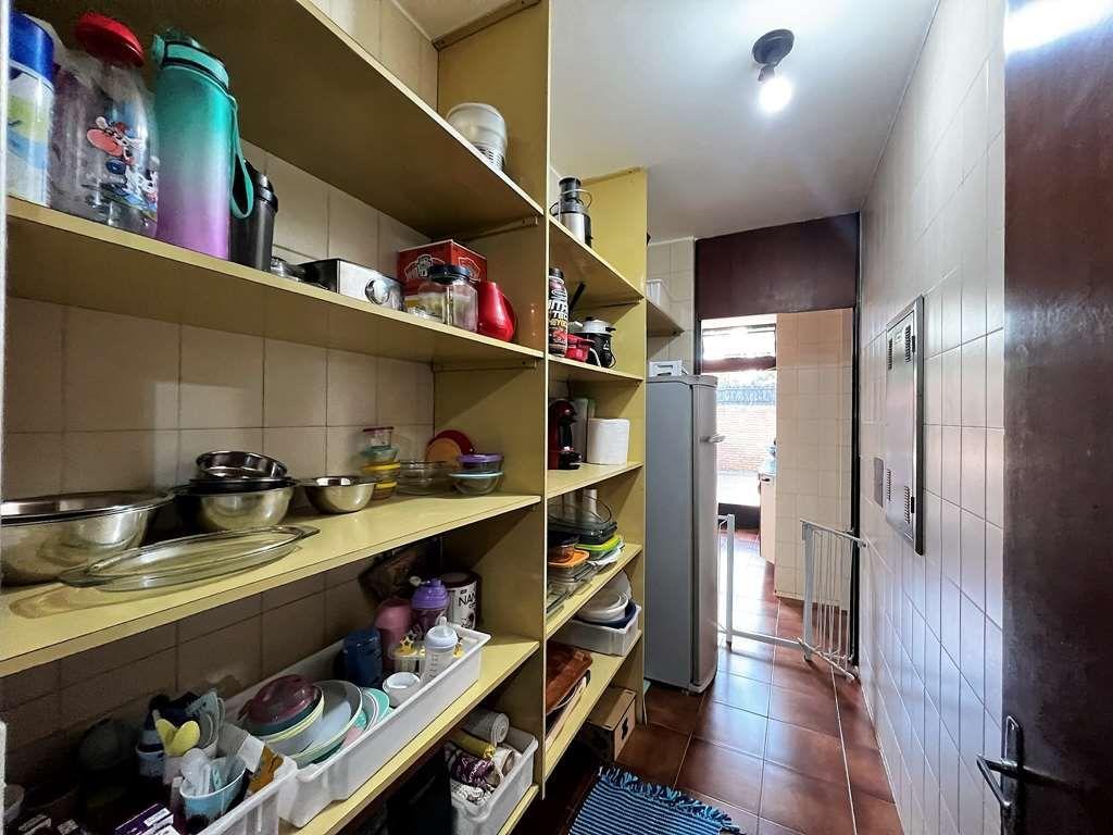 Casa à venda com 4 quartos, 640m² - Foto 15