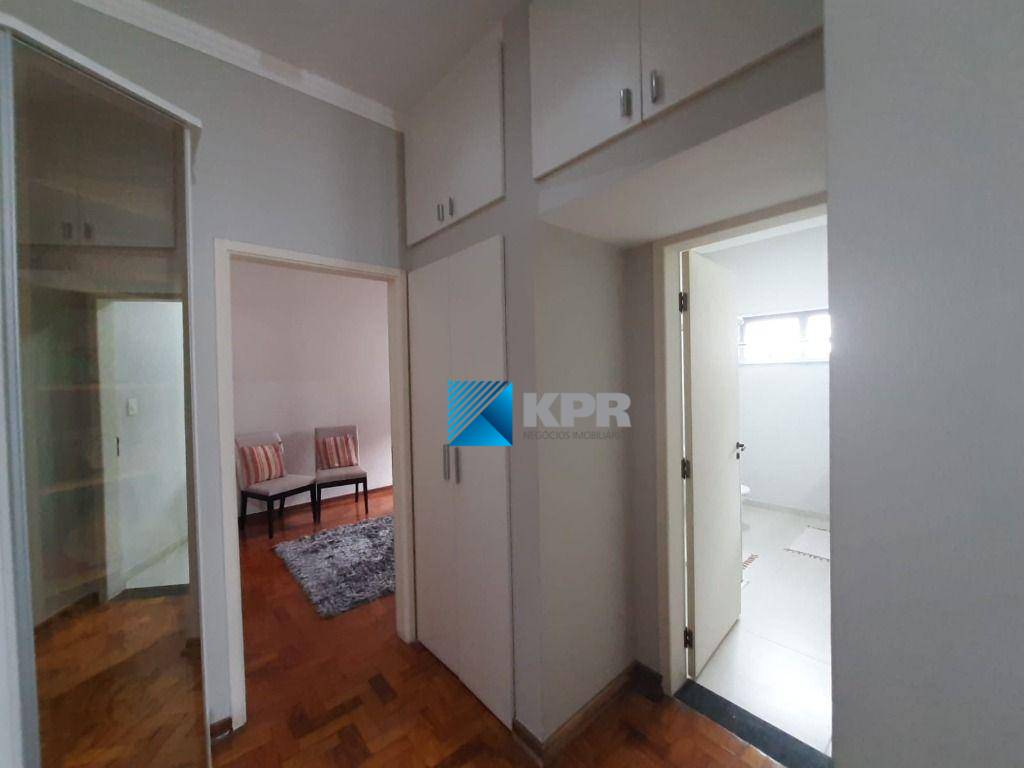 Casa à venda com 3 quartos, 224m² - Foto 17