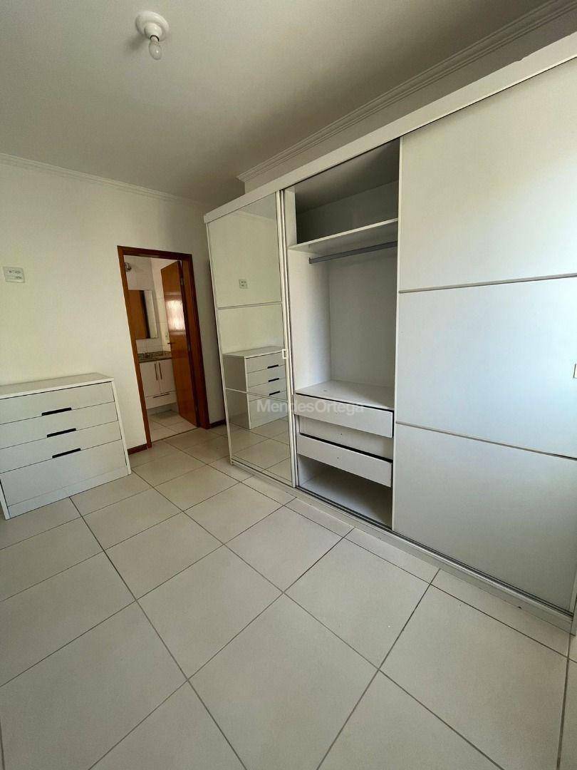 Apartamento à venda com 2 quartos, 60m² - Foto 6