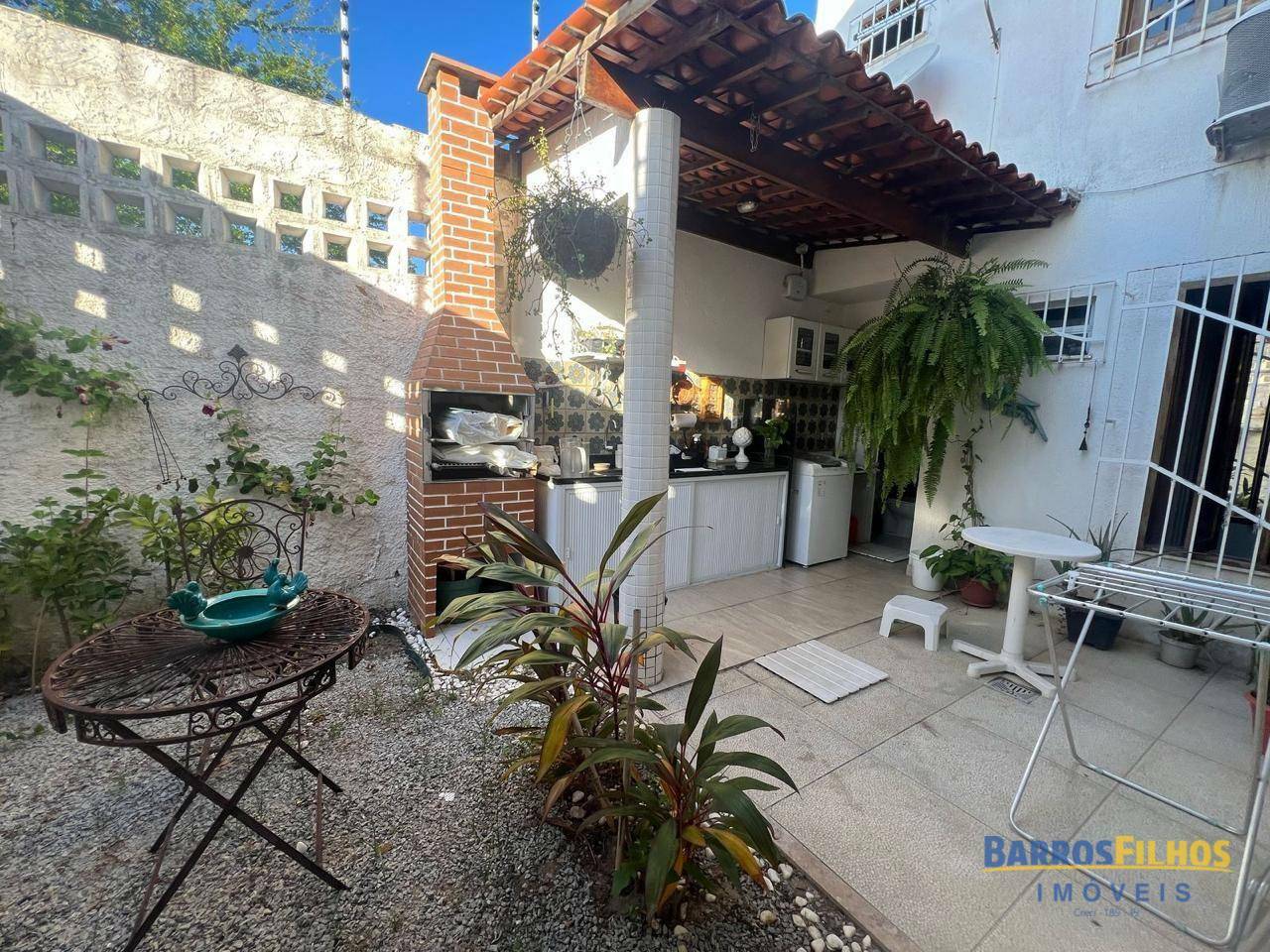 Casa para alugar com 4 quartos, 180M2 - Foto 22