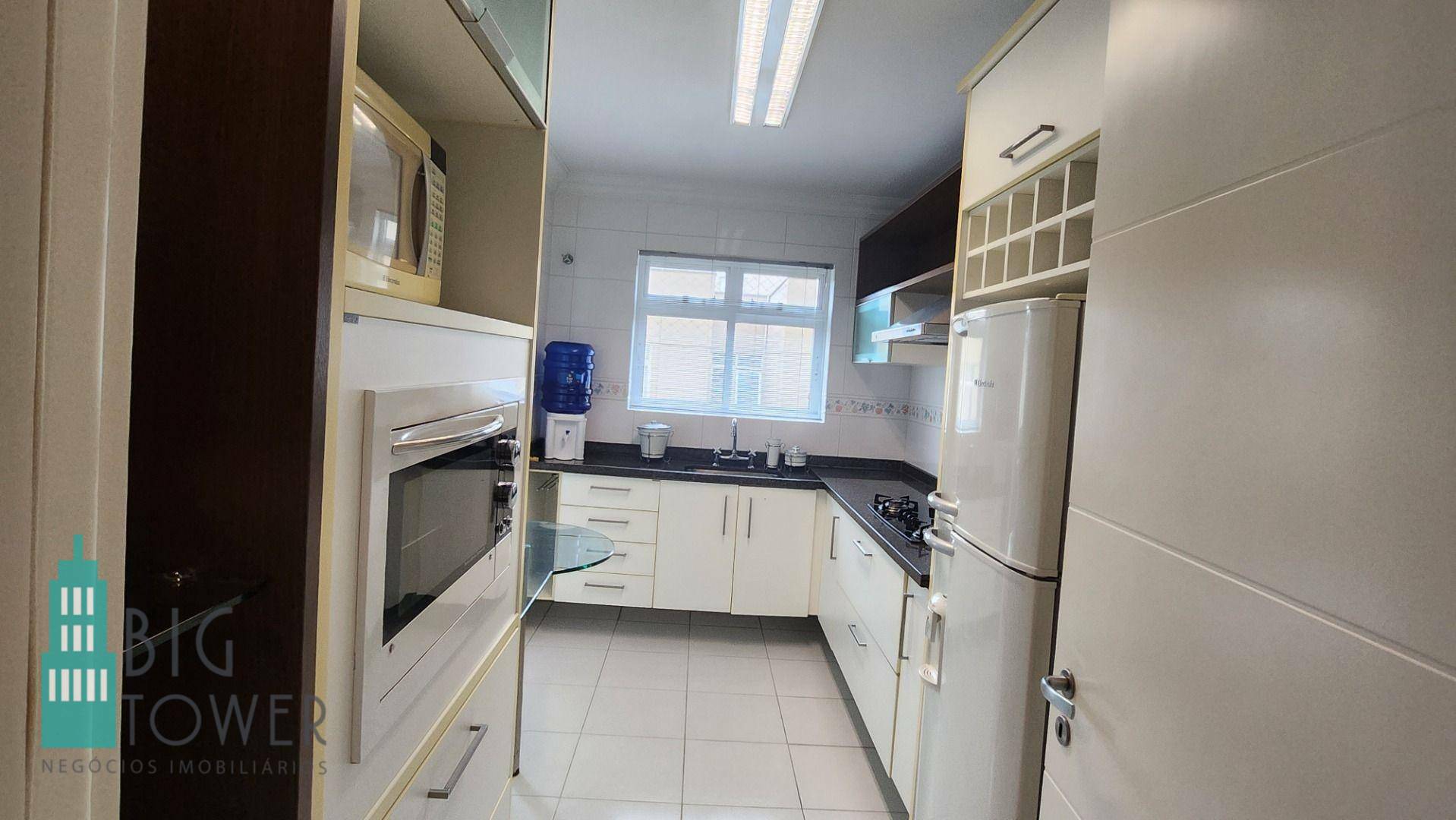 Apartamento para alugar com 3 quartos, 84m² - Foto 13