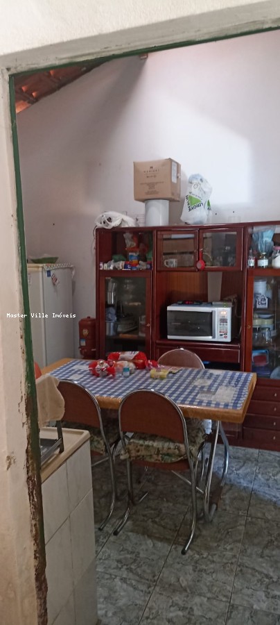Casa à venda com 2 quartos, 200m² - Foto 11
