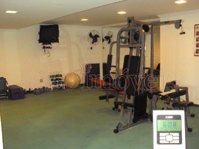 Apartamento para alugar com 3 quartos, 179m² - Foto 23