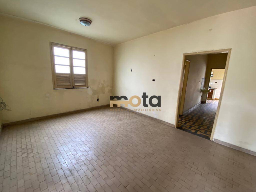 Casa à venda com 2 quartos, 90m² - Foto 13