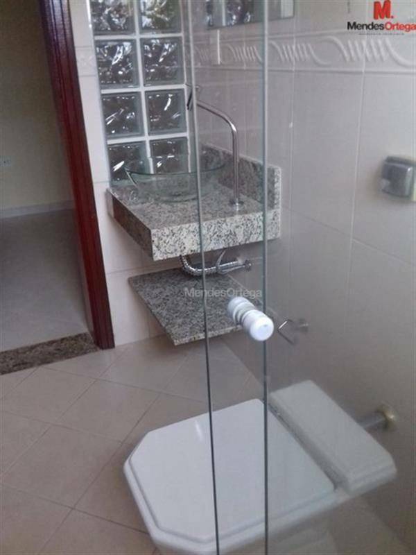 Casa à venda com 3 quartos, 240m² - Foto 8
