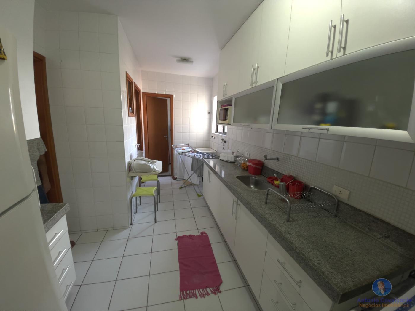 Apartamento à venda com 3 quartos, 93m² - Foto 4
