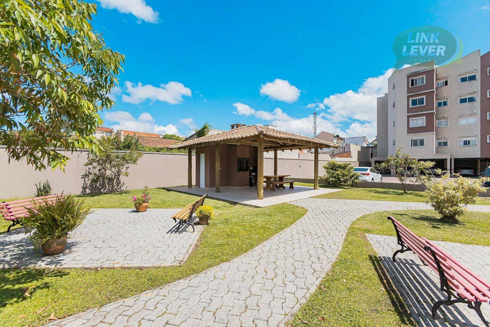 Apartamento à venda com 2 quartos, 70m² - Foto 1