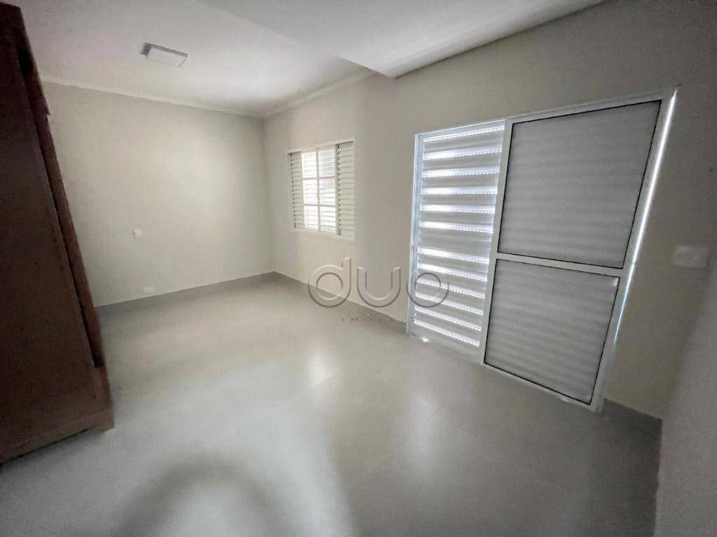Casa à venda com 4 quartos, 200m² - Foto 37