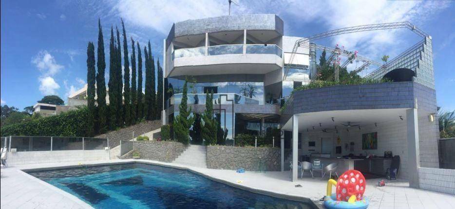 Casa à venda com 5 quartos, 1080m² - Foto 1