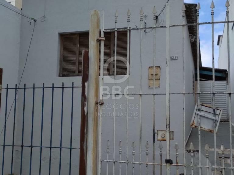 Casa para alugar com 1 quarto, 65m² - Foto 1