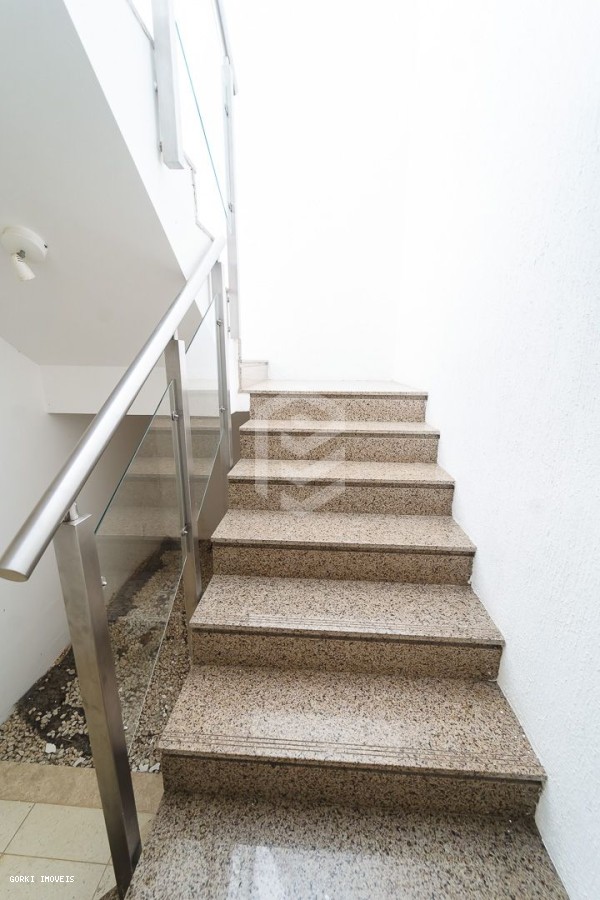 Casa à venda com 5 quartos, 380m² - Foto 22