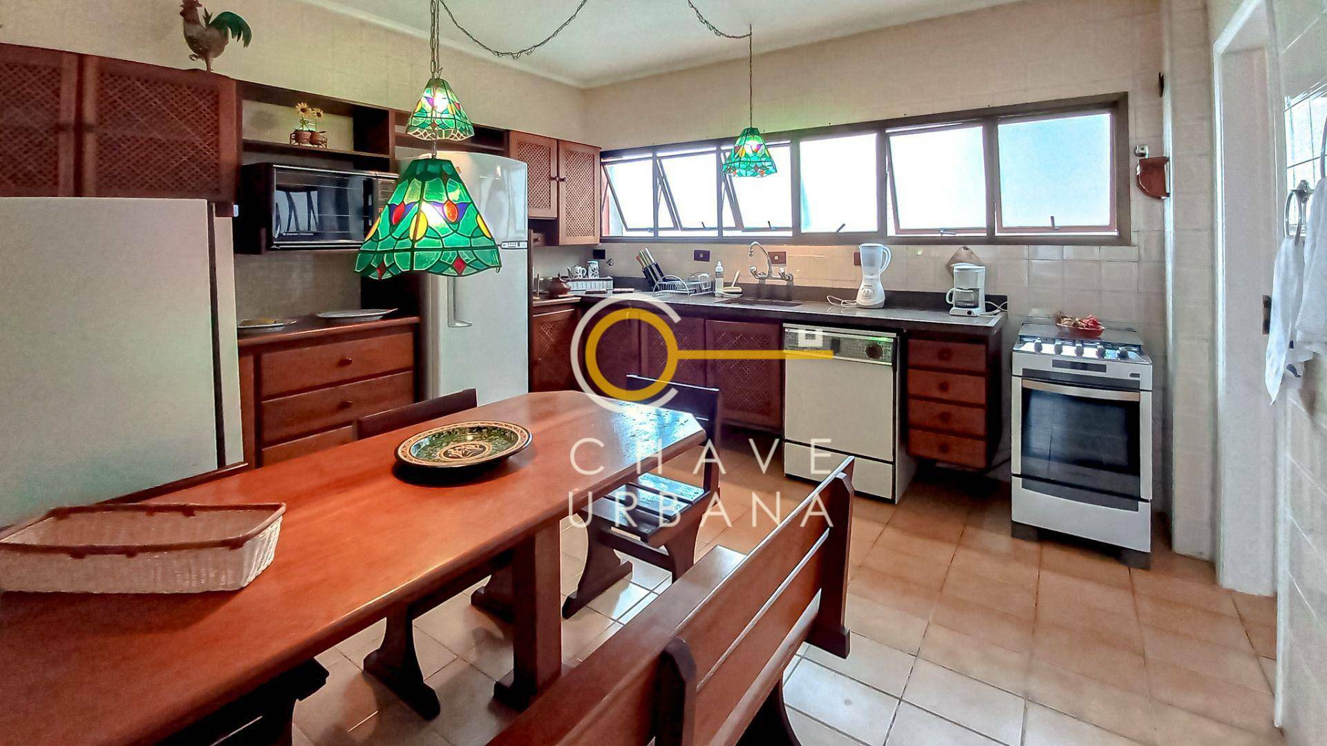 Apartamento para alugar com 2 quartos, 110m² - Foto 6