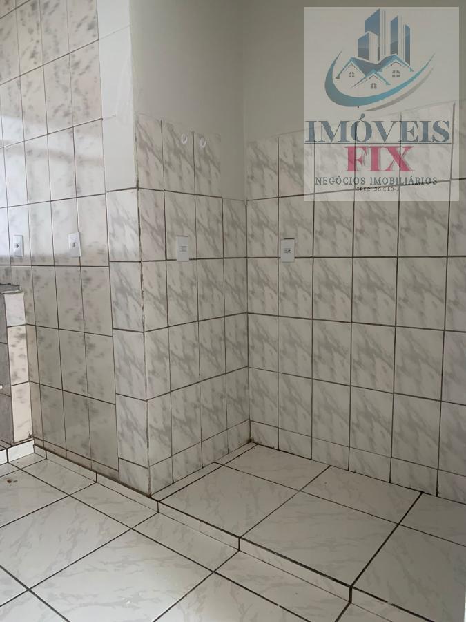 Casa à venda com 4 quartos, 180m² - Foto 8