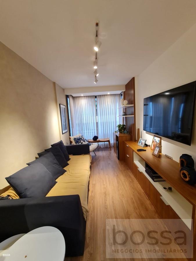 Apartamento à venda com 2 quartos, 82m² - Foto 3