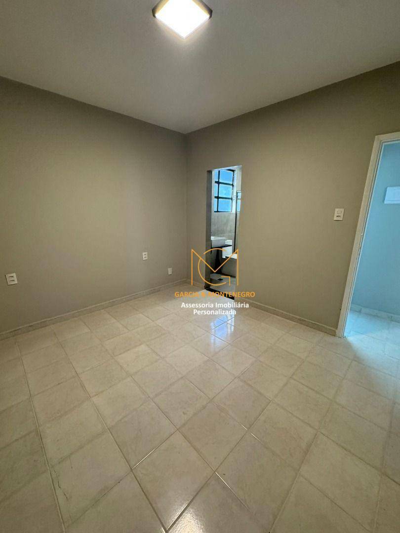 Apartamento para alugar com 3 quartos, 107m² - Foto 4