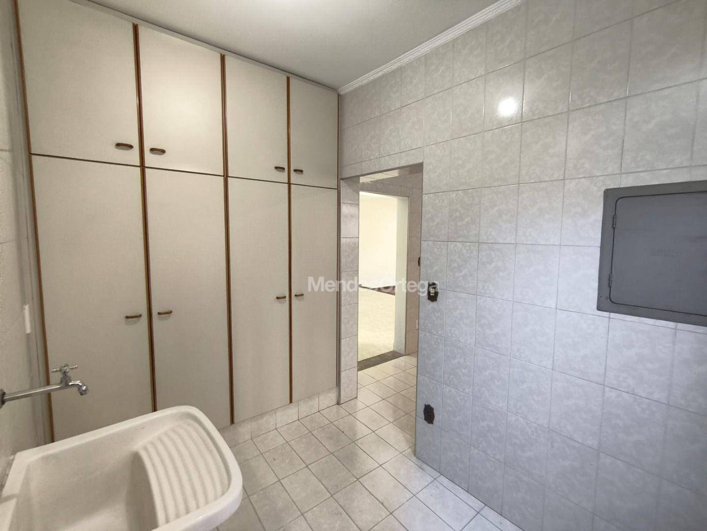 Casa para alugar com 3 quartos, 180m² - Foto 19
