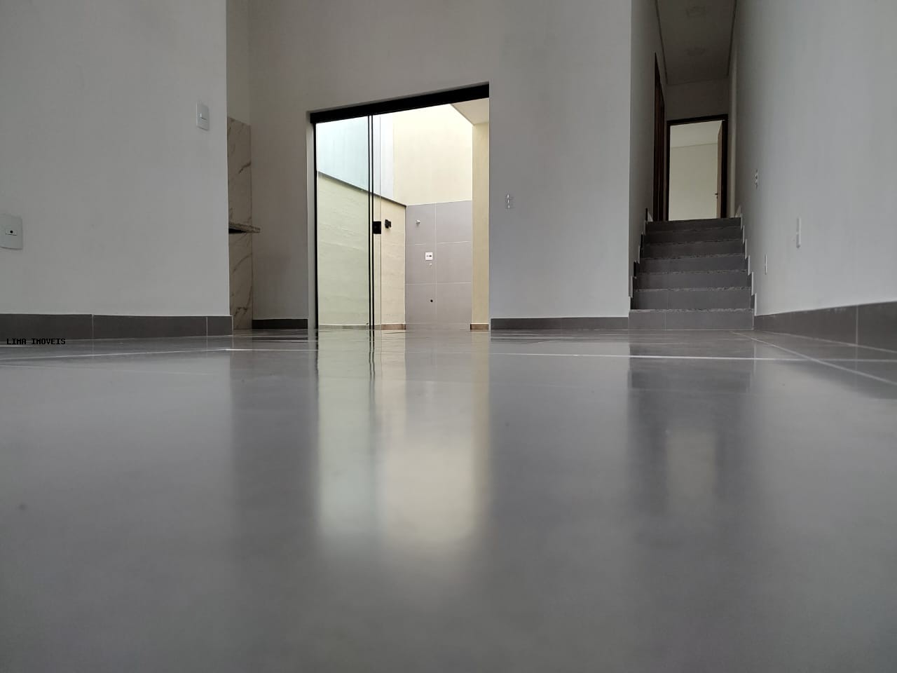Casa à venda com 2 quartos, 70m² - Foto 5