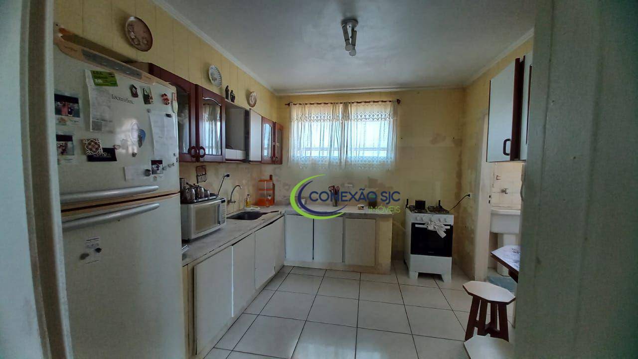 Apartamento à venda com 3 quartos, 142m² - Foto 7