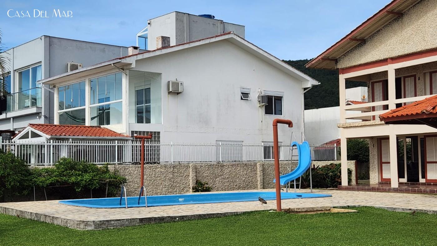 Casa à venda com 7 quartos, 340m² - Foto 3